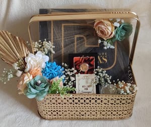 Wooden Decorative Trousseau Packing Tray with Pouch Style/Basket Tissue for Packing Beiag colour