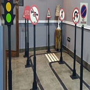 The Funny Mind Wooden Complete Set of Traffic Signals Signs with Track