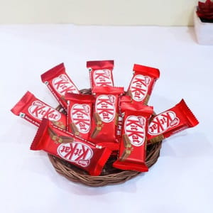 10 Kitkat Chocolate Basket Arrangement For Mother's Day Gift For Mom
