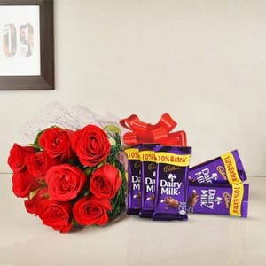 8 Red Roses Bouquet- 5 Dairy Milk Chocolate (13.2 gm) For Mother's Day Gift For Mom