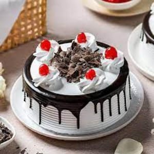Delicious Black Forest Cake(Design as per availability)