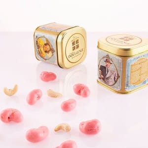 Strawberry Cashews Pan With chocolate coating fruit and nuts