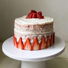 Classic Fresh Strawberry Butter Cream Cake(Design as per availability)
