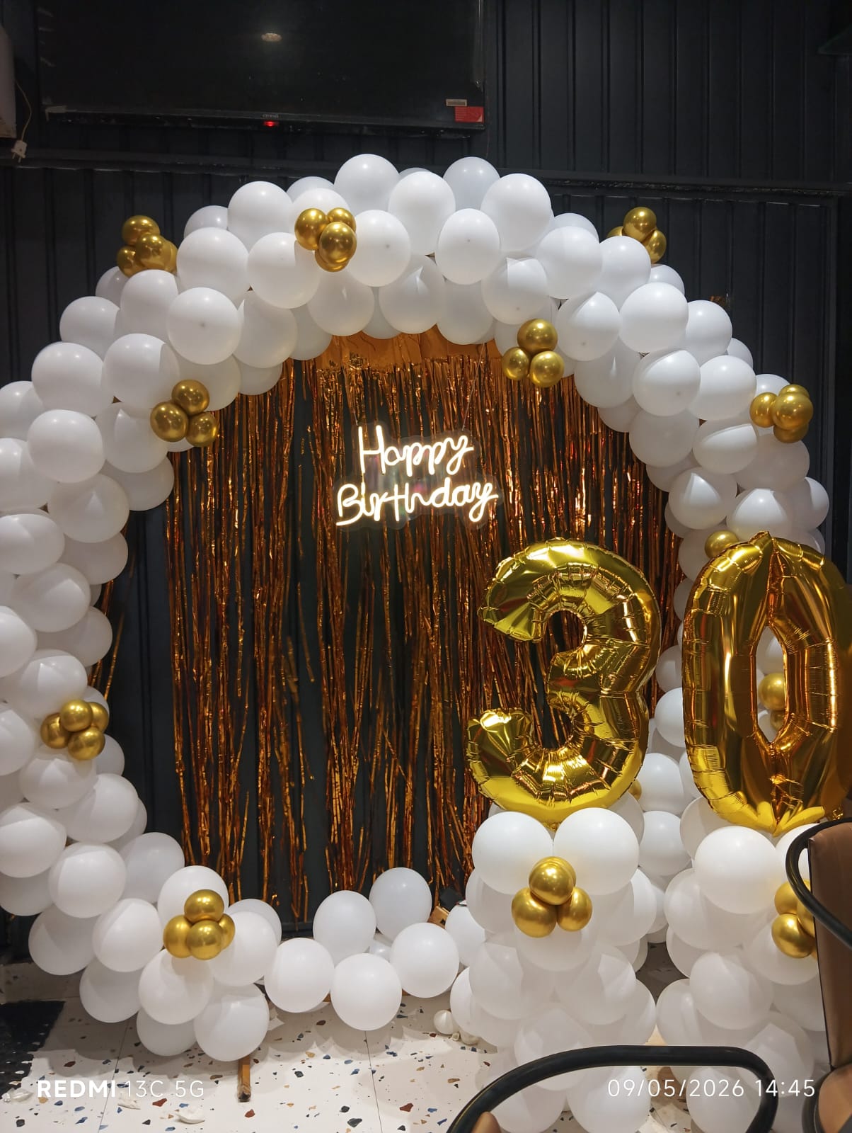 Happy Birthday Party Ring Decoration 30th birthday celebration